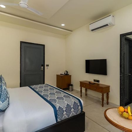 Traavista Aravali Mahal Hotel Udaipur Exterior foto