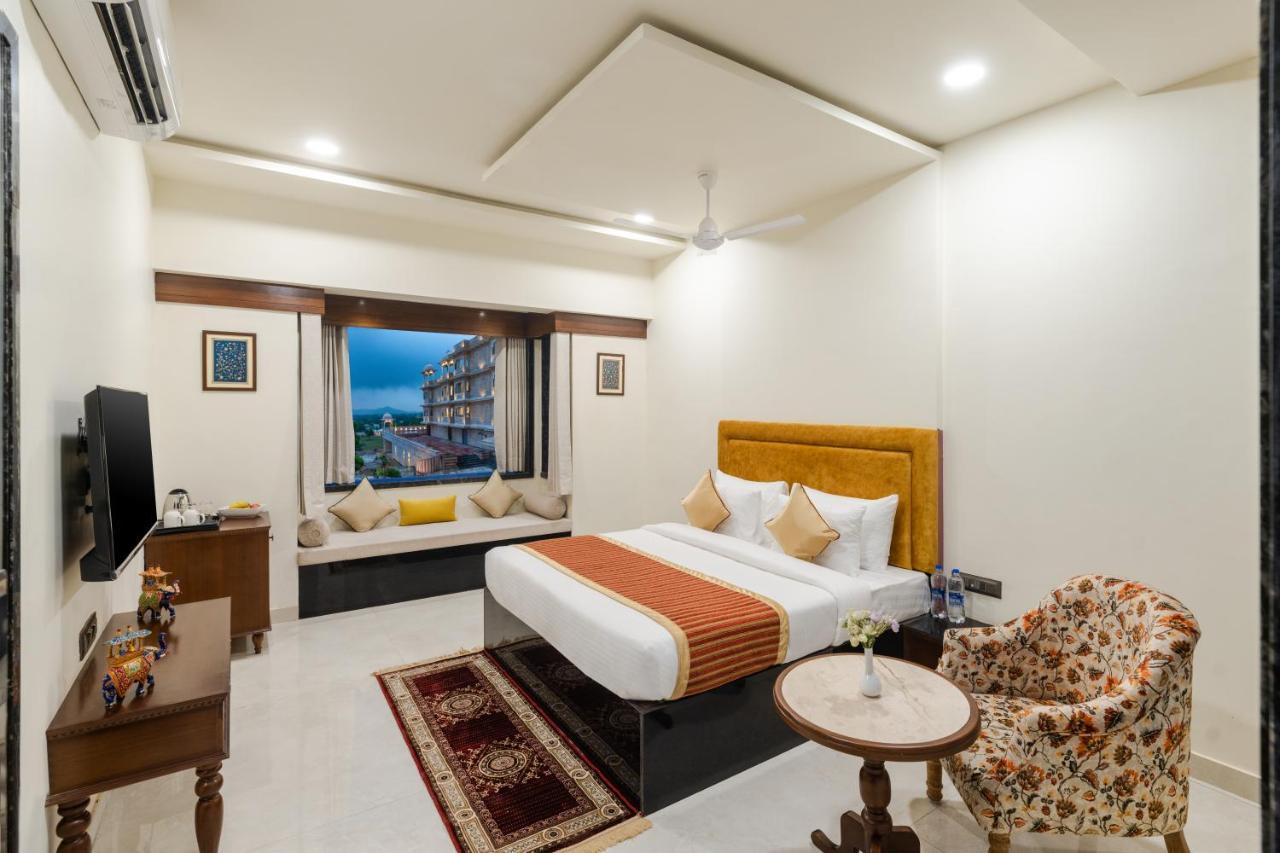 Traavista Aravali Mahal Hotel Udaipur Exterior foto