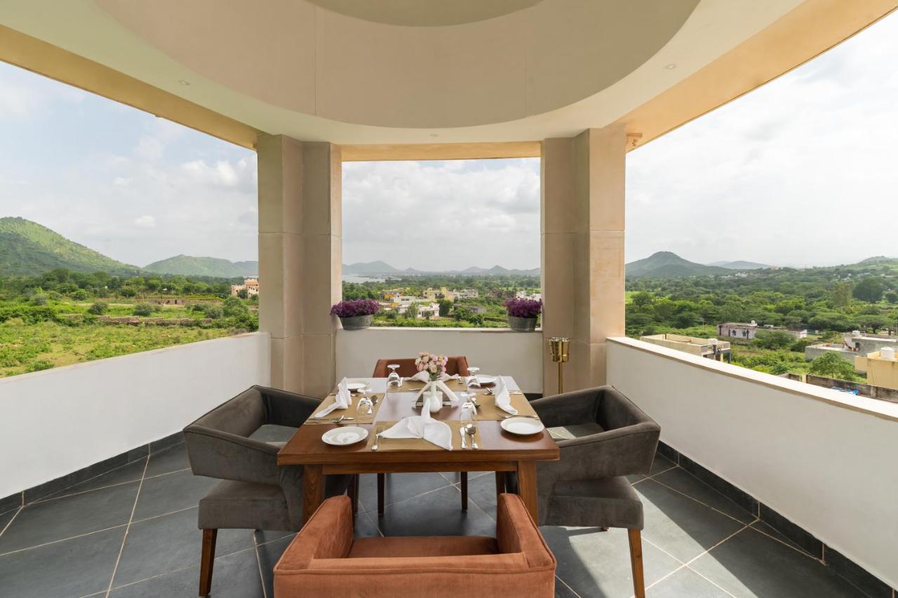 Traavista Aravali Mahal Hotel Udaipur Exterior foto