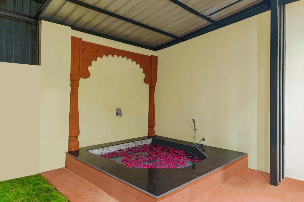 Traavista Aravali Mahal Hotel Udaipur Exterior foto