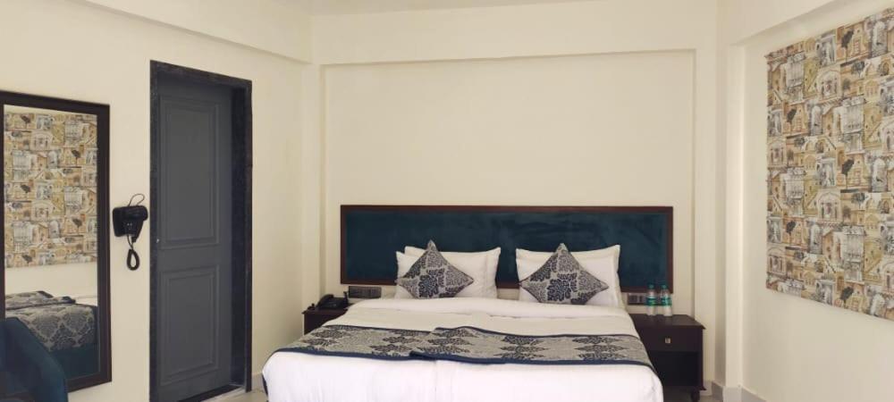 Traavista Aravali Mahal Hotel Udaipur Exterior foto